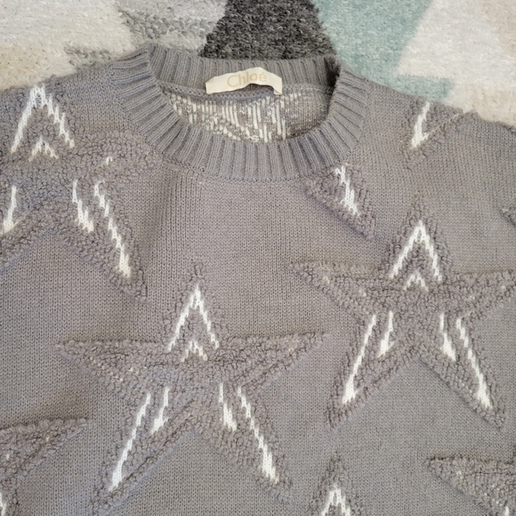 Chloe Grey White Star Print Crew Neck Sweater Size Small - Picture 3 of 9